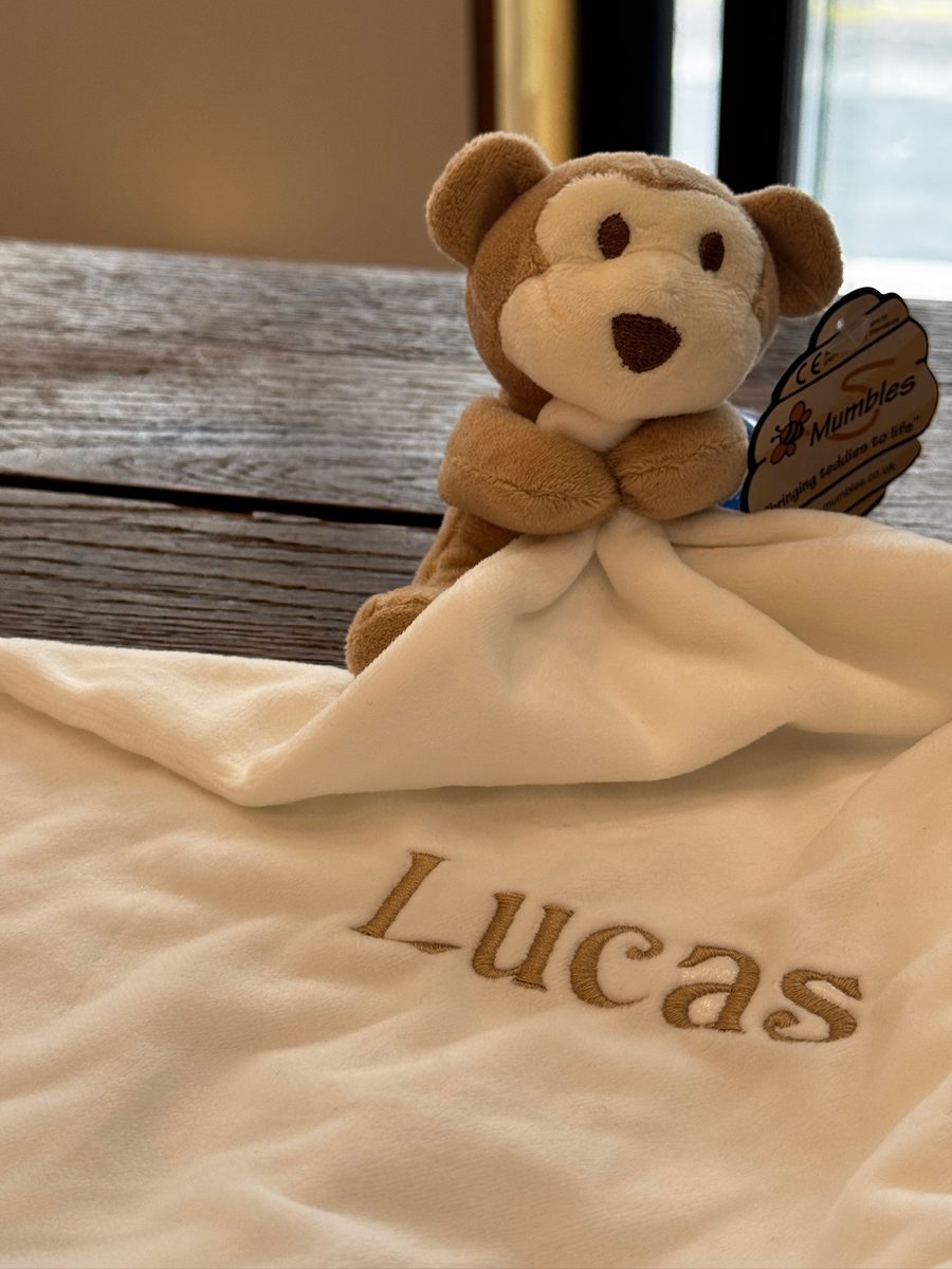 Doudou Singe personnalisé — typographie Enfantine