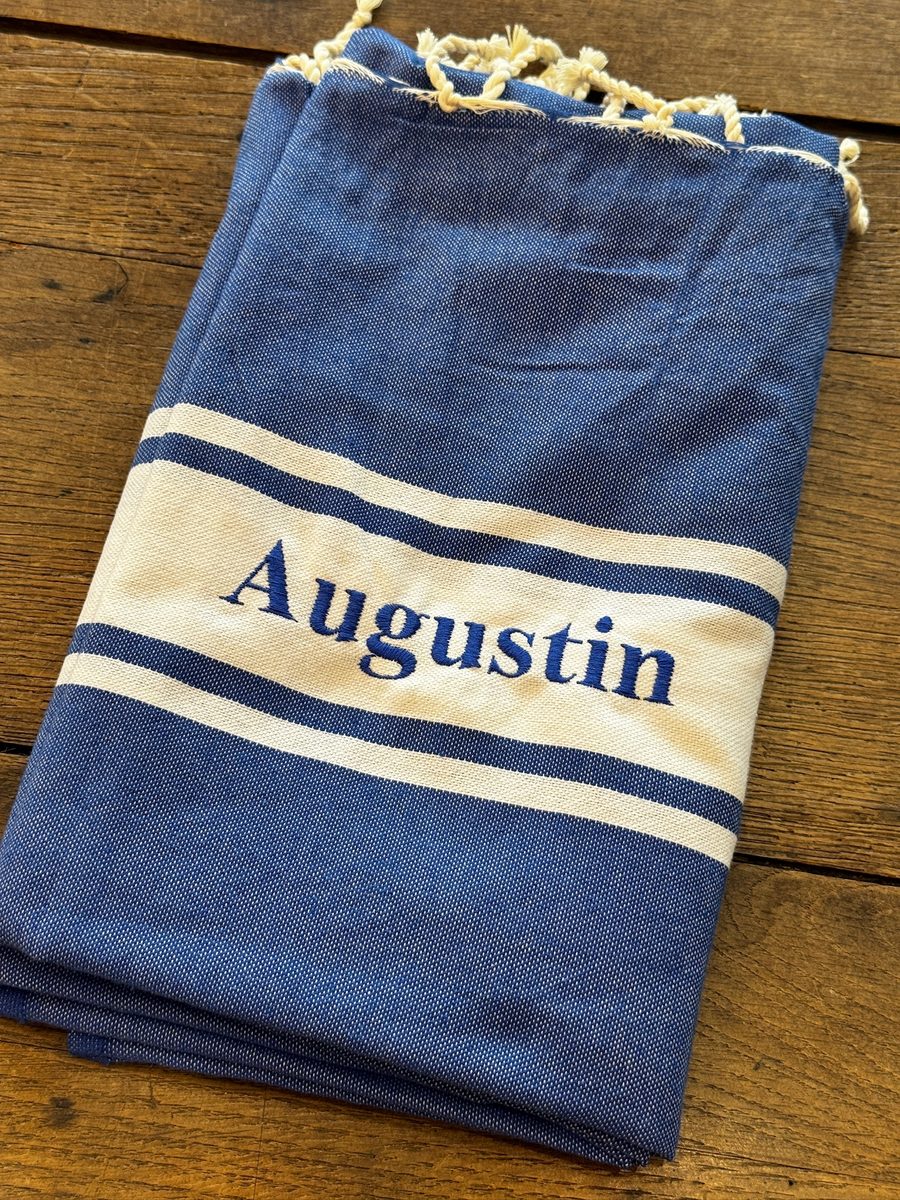 Fouta personnalisé — typographie Classique